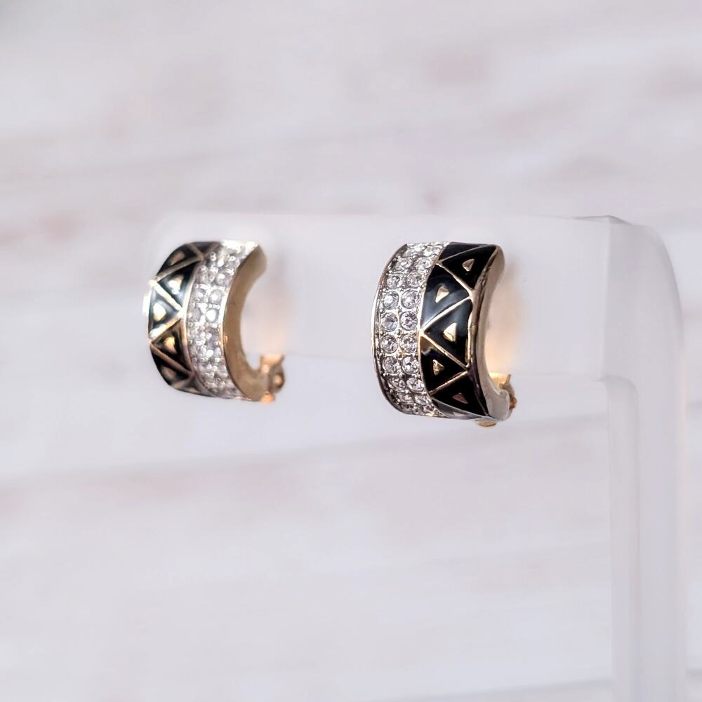 Vintage Clip On Earrings Half Hoops Pretty Pattern Gold Tone, Black